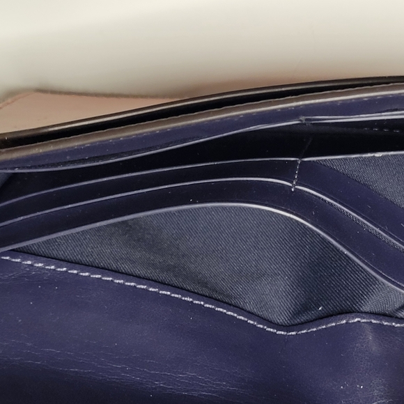 Coach Women's Tri-Color Leather Wallet - Picture 4 of 7